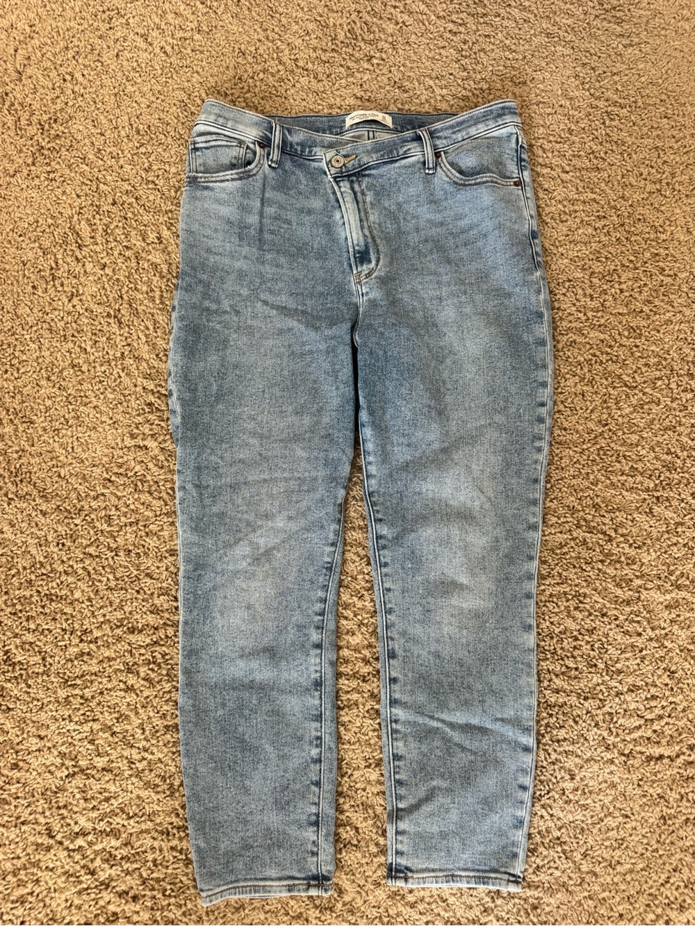 Abercrombie & Fitch Light Wash Skinny Jeans
